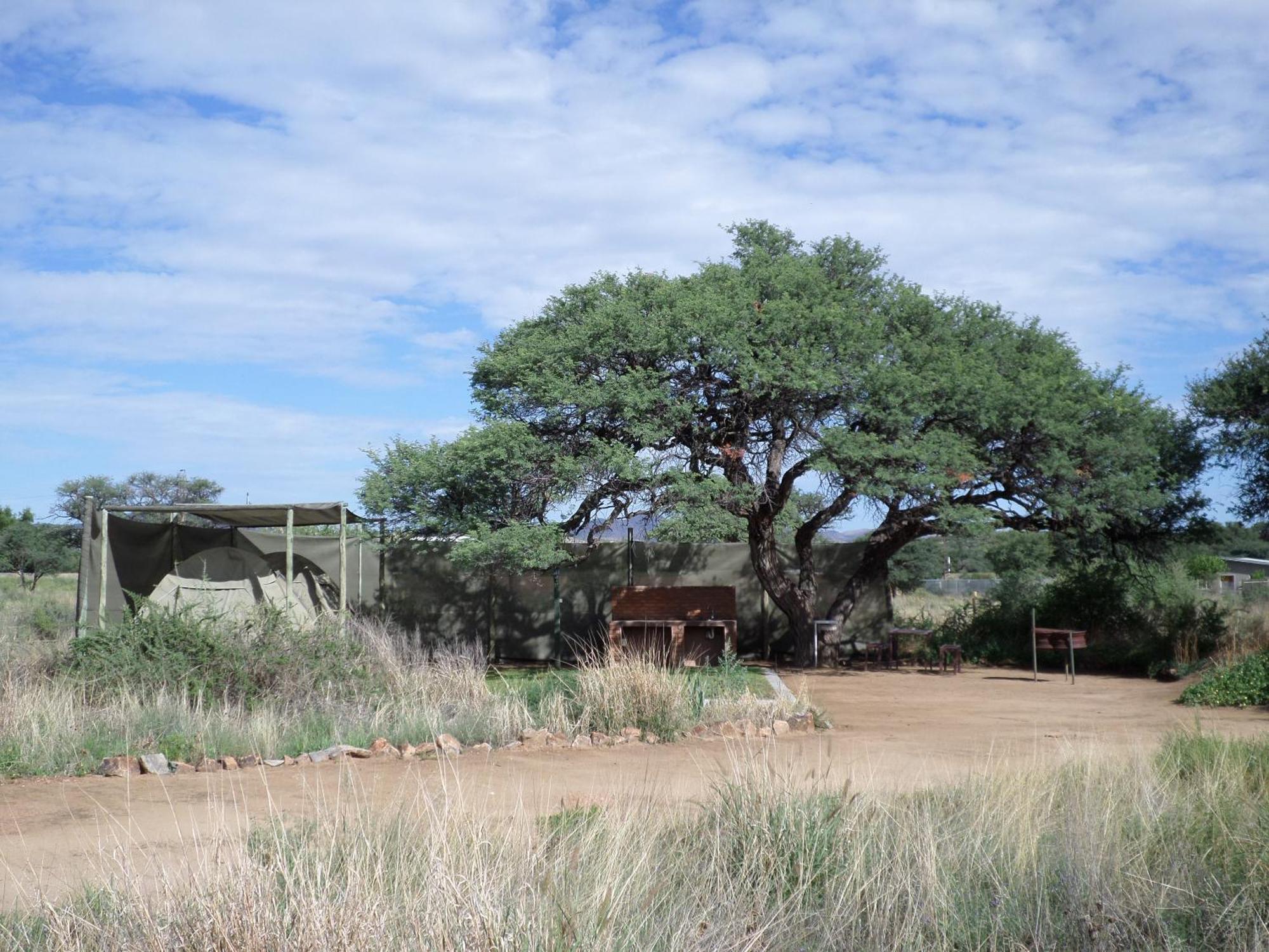Out Of Nature Country Lodge Windhoek Esterno foto