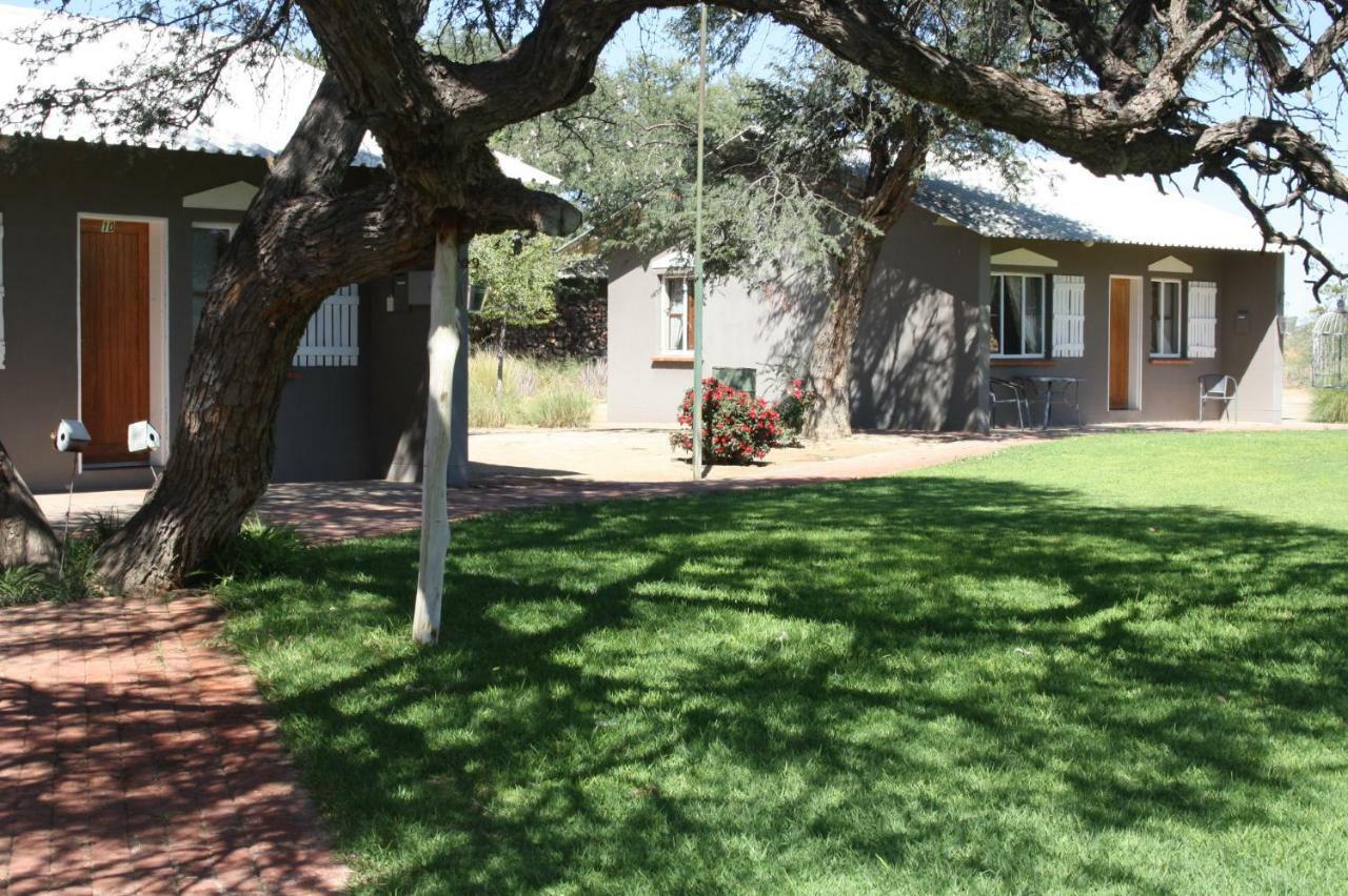 Out Of Nature Country Lodge Windhoek Esterno foto