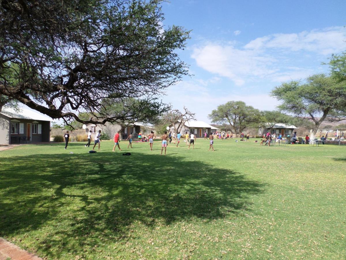 Out Of Nature Country Lodge Windhoek Esterno foto